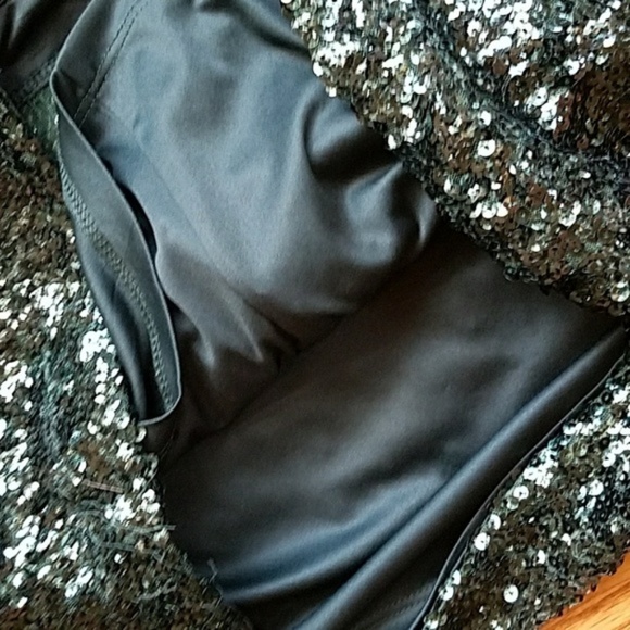 Express Sequin Dress - Picture 4 of 6